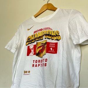 *bundle 3/30$* Toronto Raptors Champions tee || nike